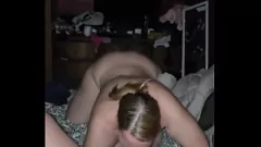 Reproducir MILF pelirroja da creampie cremoso después de una mamada intensa