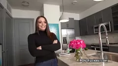 Oynat Amatör Esmer Hatun Sophia Burns ile POV Seks Kaseti
