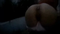Redare Outdoor Fuck Fest - Skinny Teen Sam și fundul ei perfect