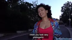 Odtwórz Public Milf Stacy Bloom pieprzył się w POV na dworcu kolejowym po castingu