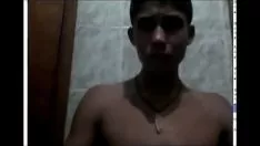 Saul araujo se pajea en el baño