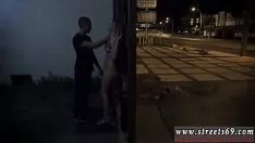 Odtwórz Drogocenny młodzieniec z przodu, w mniejszym stopniu, pochodzisz z połowy lat sześćdziesiątych i odkopujesz ten świat