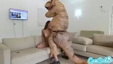 Redare Mantrap bigass Missy dobândirea futut de un dinozaur