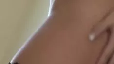 Reproduzir Peituda gostosa se mastoquedo