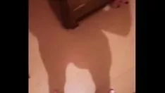 Reproduzir Gaste um centavo da vidraça e goze