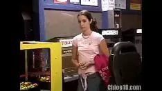 Reproducir Adolescente pulgares hgaeliclf en su coche